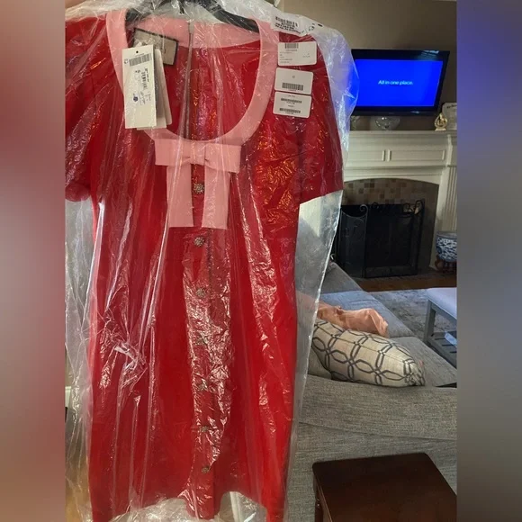 Gucci Dress. Never Worn before with tags - Picture 6 of 8